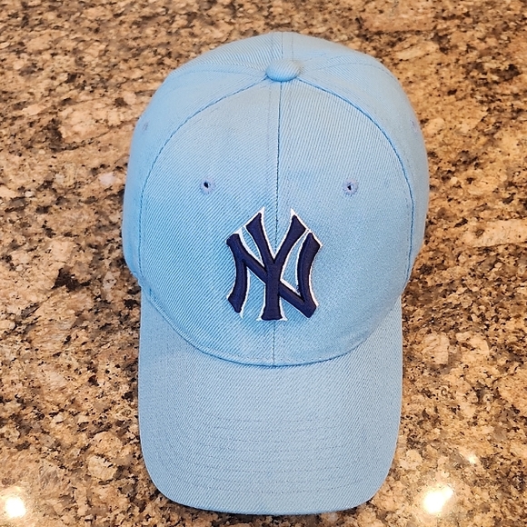 Yankees Vintage Baby Blue Hat‎ - Picture 1 of 6